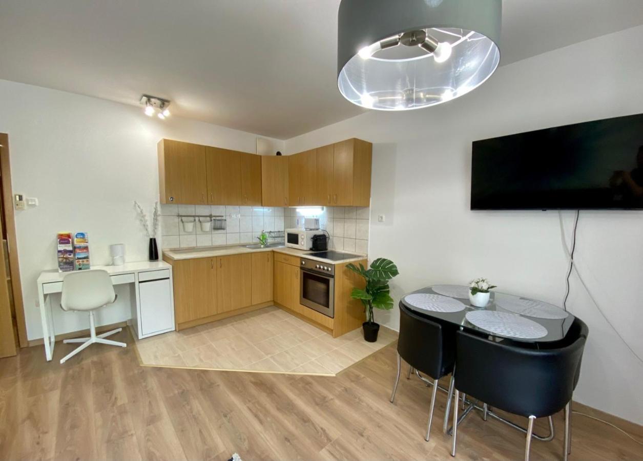 Orangehomes One Bedroom Design דירה בודפשט